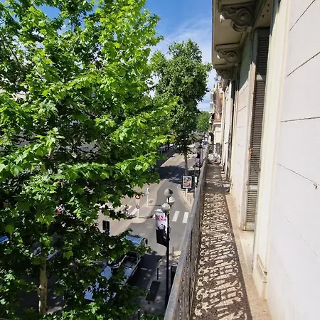 Bourgeois Palais *